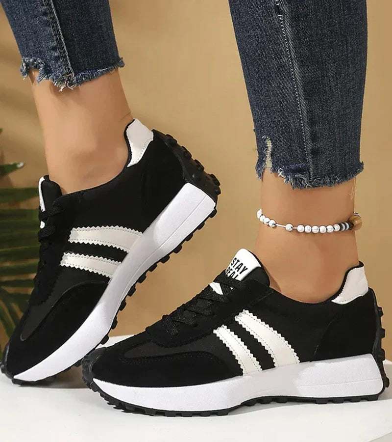 Tamarama Retro Sneakers in Black