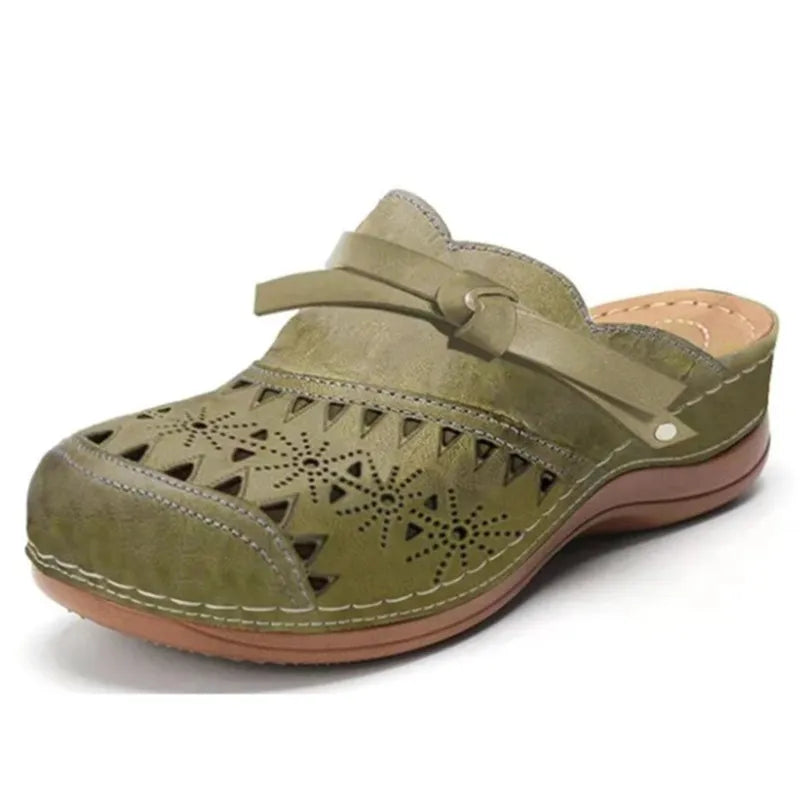 Cammeray Cushioned Clogs in Army Green