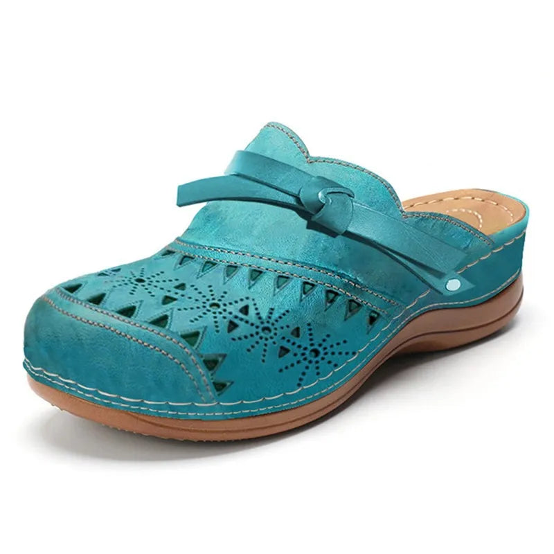 Cammeray Cushioned Clogs in Lake Blue
