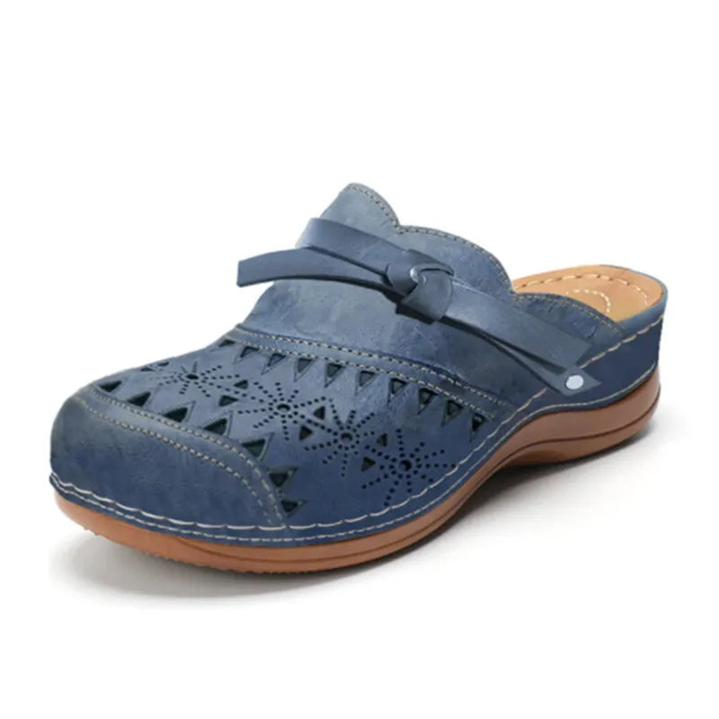 Cammeray Cushioned Clogs in Blue