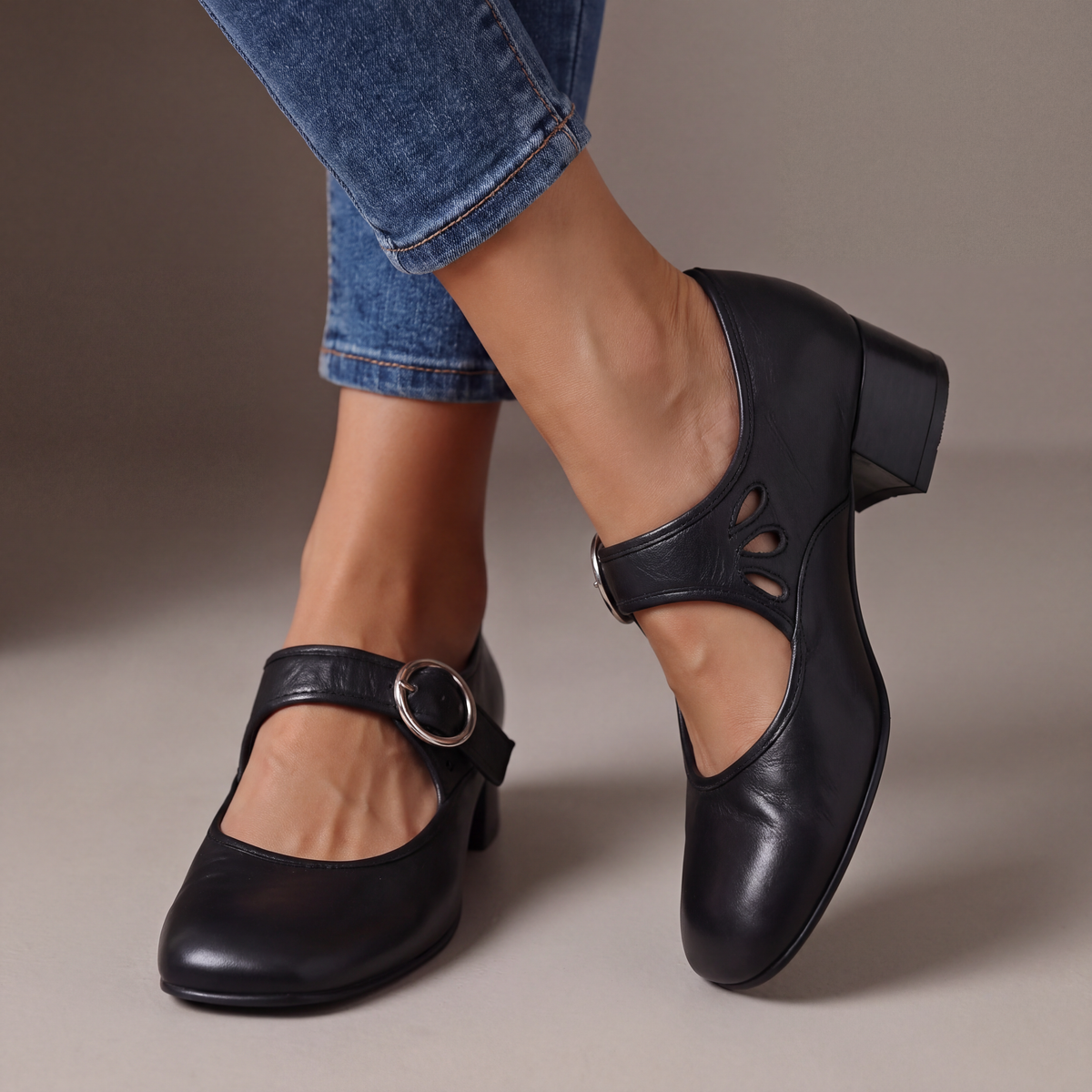Glebe Buckle Mary Janes in Black